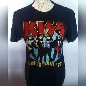 KISS Tour '77 t-shirt 🤘🎸
